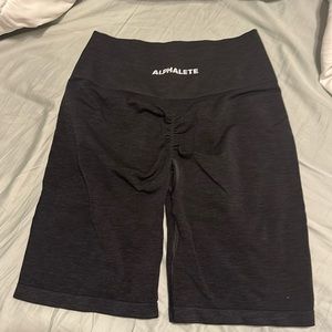 Alphalete Amplify Shorta